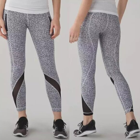 LULULEMON Inspire Tight II Leggings in Miss Mosaic White &‎ Black Size 4 - Picture 1 of 11